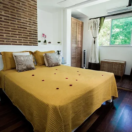 Hotel Portes 9